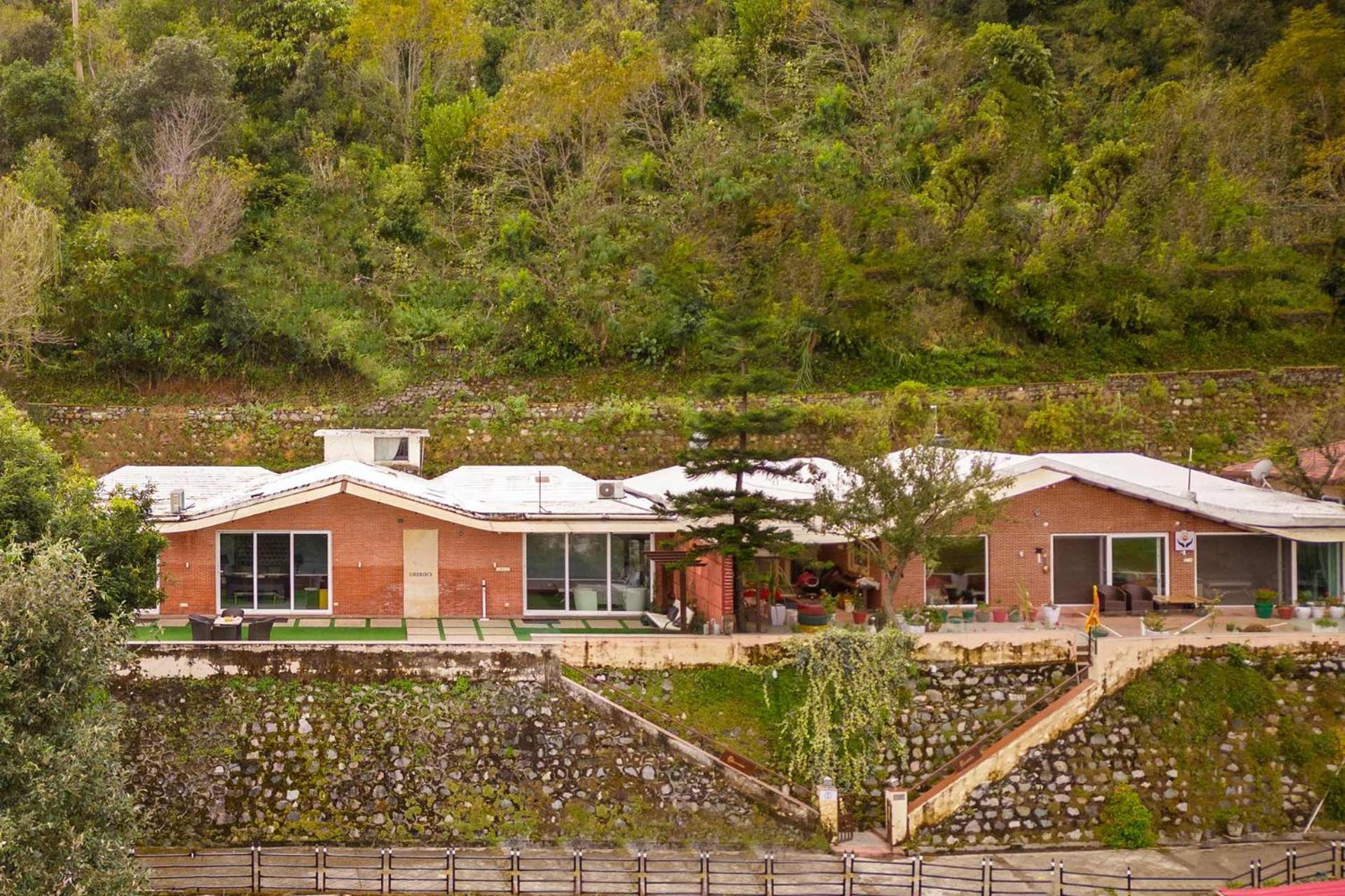 Stayvista At Oberoi'S Chalet Bhīm Tāl Esterno foto